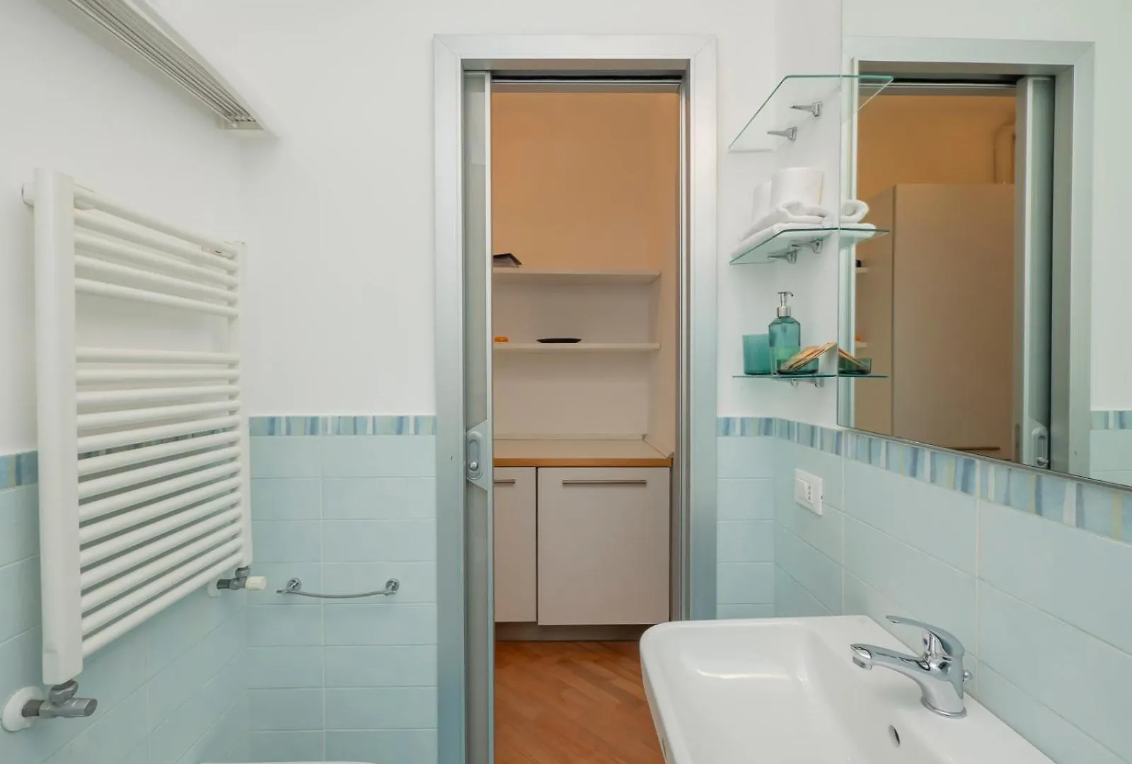 Italstay - Bramante Newly Refurbished Flat Mediolan Apartament